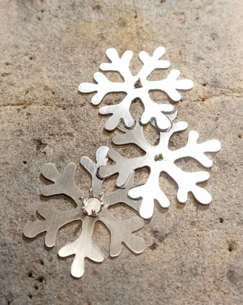 Judy Larson's Snowflake Ornaments - , Holiday Designs, Butane Torch, Soldering, Solder, snowflake ornament